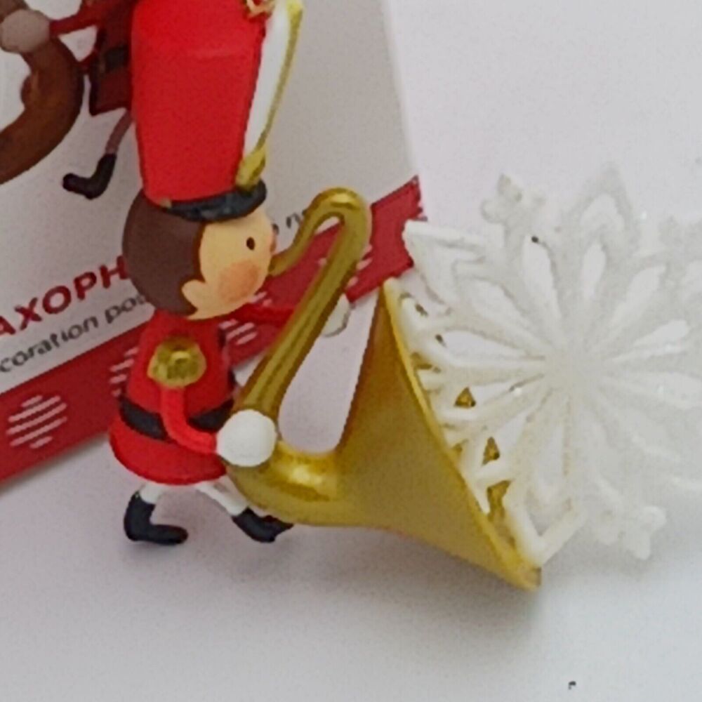 Hallmark Keepsake Christmas Ornament 2017 Soulful Saxophone Musician Music